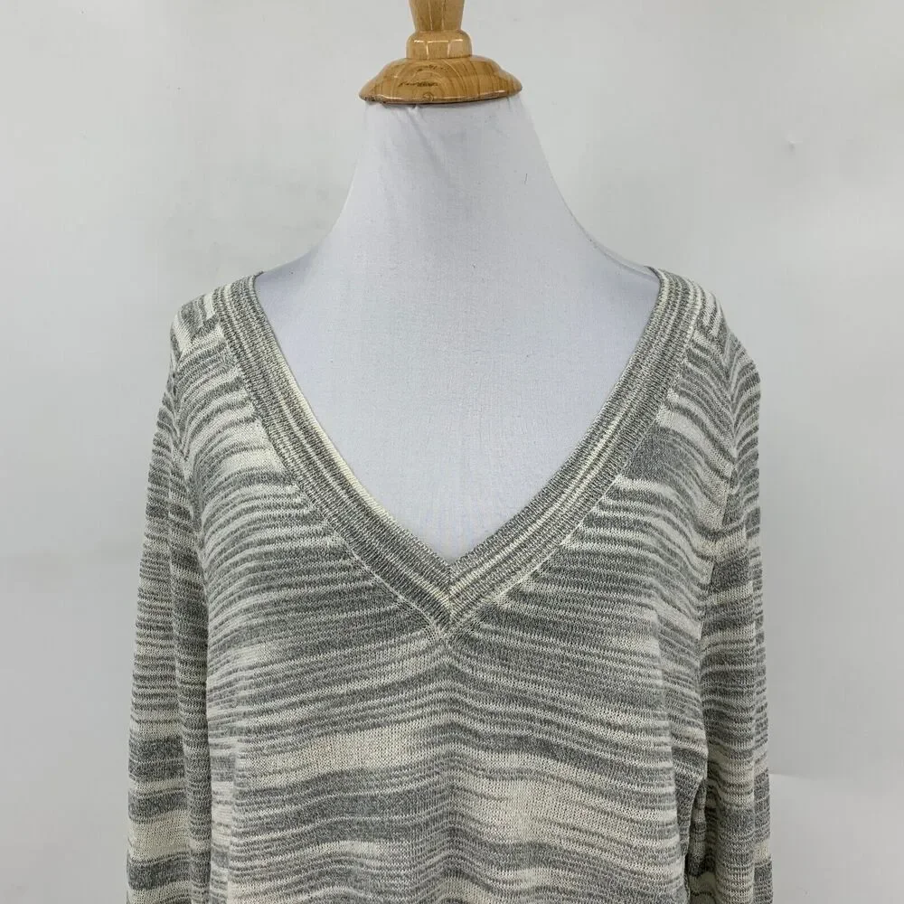 Moth Sweater Womens L Large Gray V Neck Knit Stripe Long Sleeve Anthropologie
